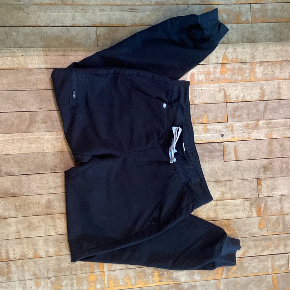 Figs sm scrub pants. Jogger style